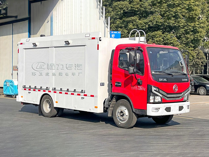 東風(fēng)小多利卡裝備車