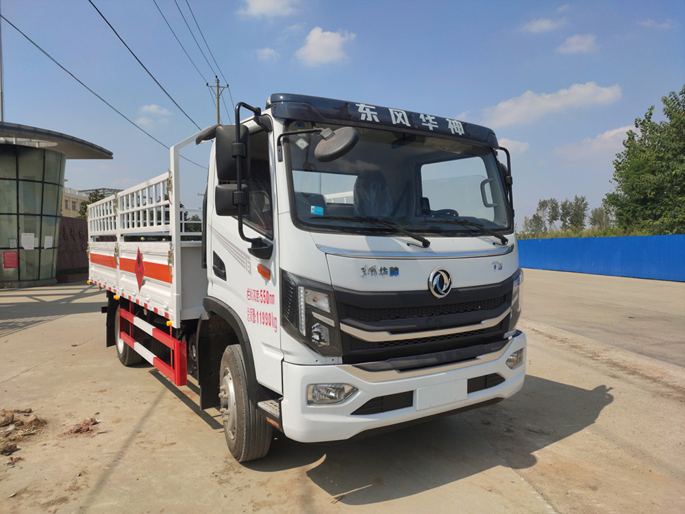 東風(fēng)華神國(guó)六柴油氣瓶運(yùn)輸車