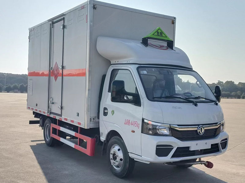 廂式東風(fēng)大途逸 氣剎斷氣剎 4米危險(xiǎn)品廂式運(yùn)輸車